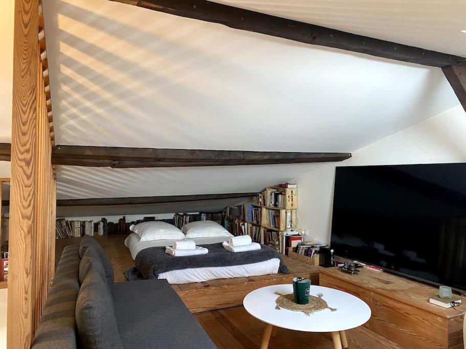 Charme Et Calme Au Coeur De Bordeaux Apartment Екстериор снимка