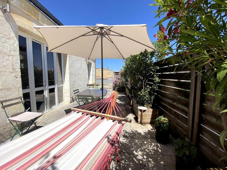 Charme Et Calme Au Coeur De Bordeaux Apartment Екстериор снимка