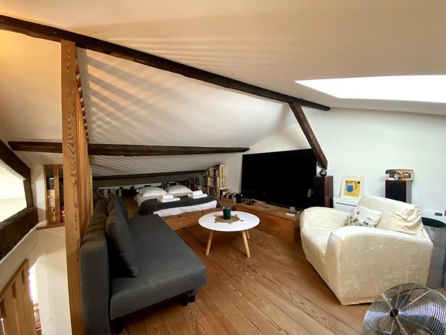 Charme Et Calme Au Coeur De Bordeaux Apartment Екстериор снимка